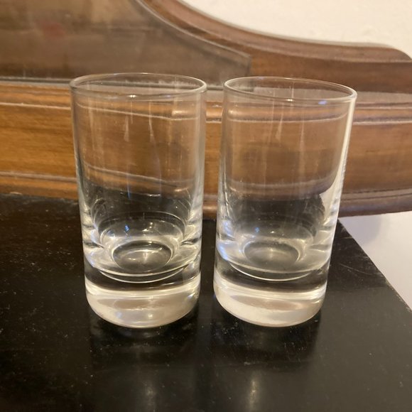 Set of Six Various Shot Glasses - Picture 3 of 7